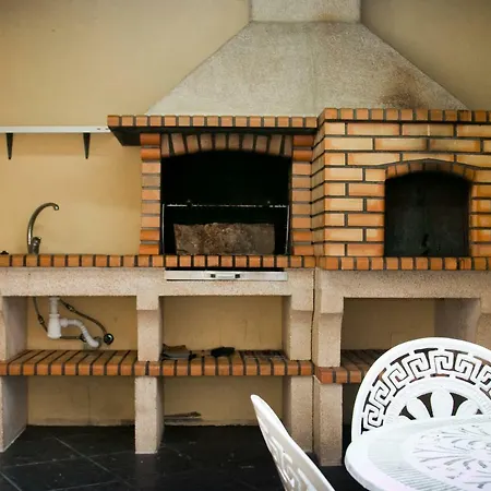 Casa De Portas *